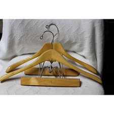  2 Setwell Wooden Heavy Duty 18" Brown Hangers Pre-Owned 