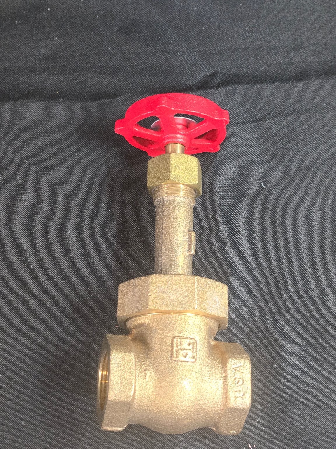 Milwaukee Valve 1-1/2" NPT Brass Gate Valve 1156 Rising Stem 400 WOG 200 SWP USA