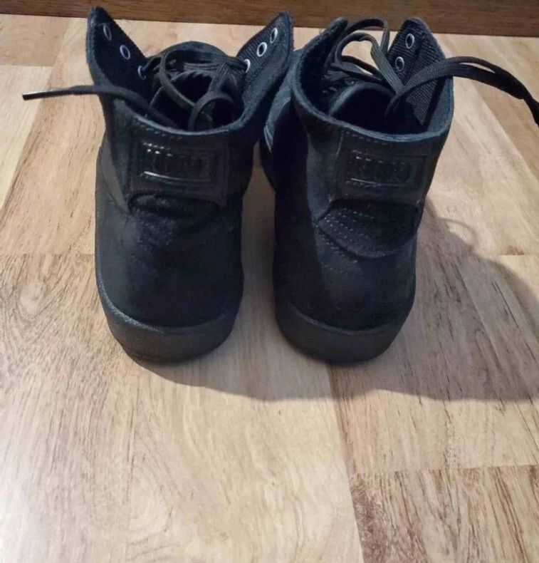 Talla 10 - Jordan 2 Retro Deconstructed Triple Negro 2017 Foto 2 de 4