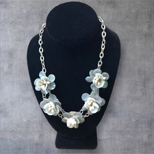 Flower 18" Statement Necklace With Chain & Beads
