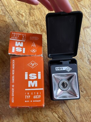 Agfa isi M Typ 6839 Etui Typ 6065/010 Made in Germany Blitz Flash Mittelkontakt
