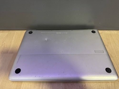 MacBook Pro 13" - Core2Duo P8600 - 6GB RAM - 256GB SSD - MacOS Sequoia - Foto 7 di 7