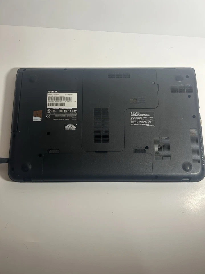 Toshiba Satellite C55-A5300 Laptop - Image 4 of 4