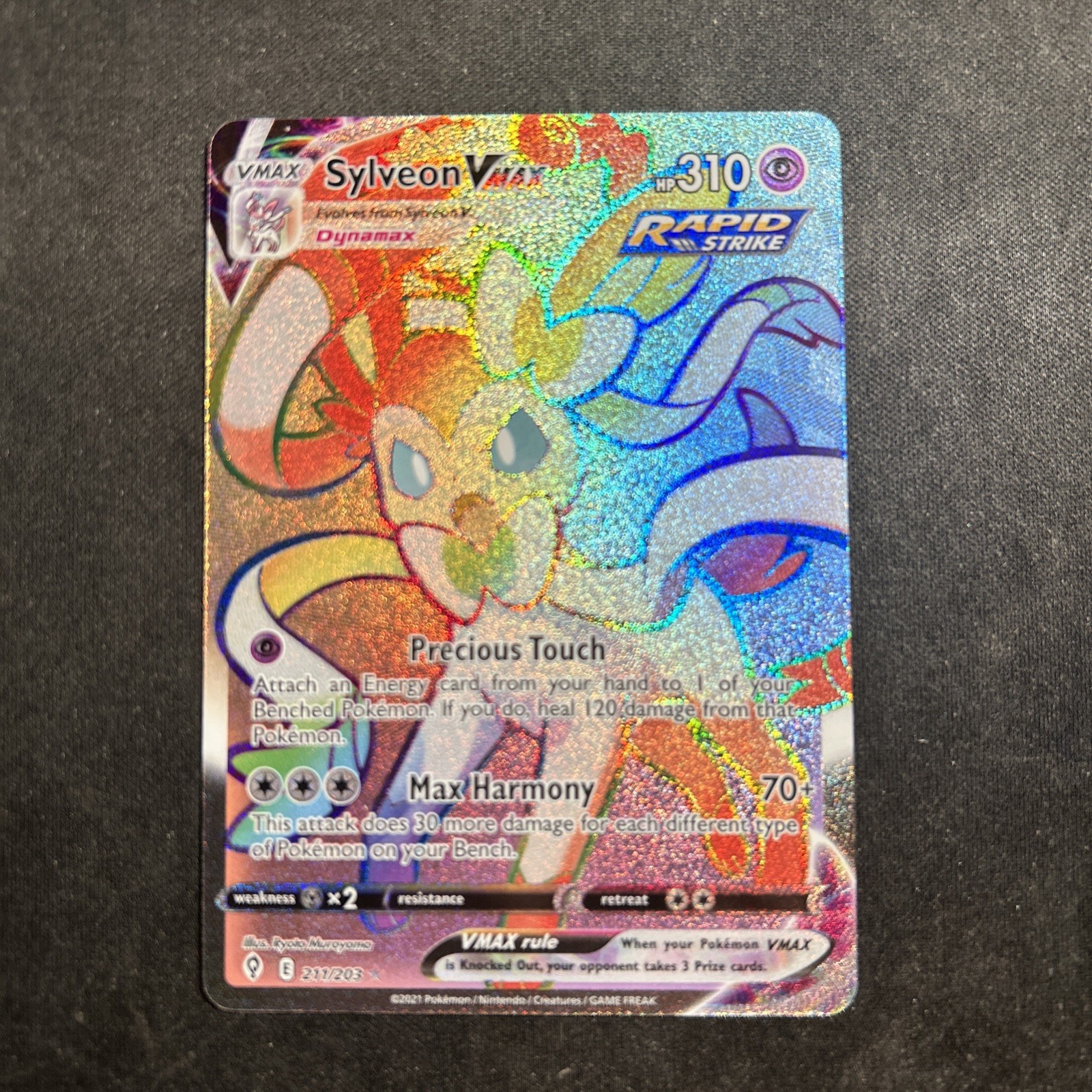 Sylveon VMAX Rainbow Rare Evolving Skies 211/203 Near Mint