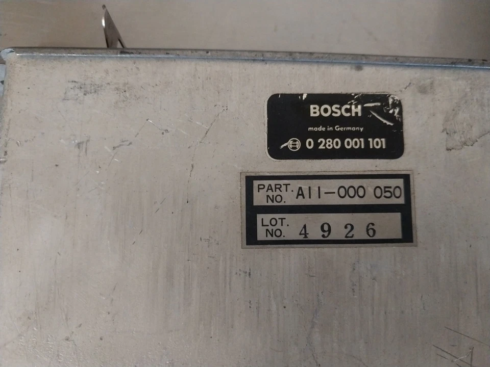 Módulo de control del motor 76 Datsun 280z ECU ECM OEM 4 velocidades usado A11 000 050 Foto 3 de 4