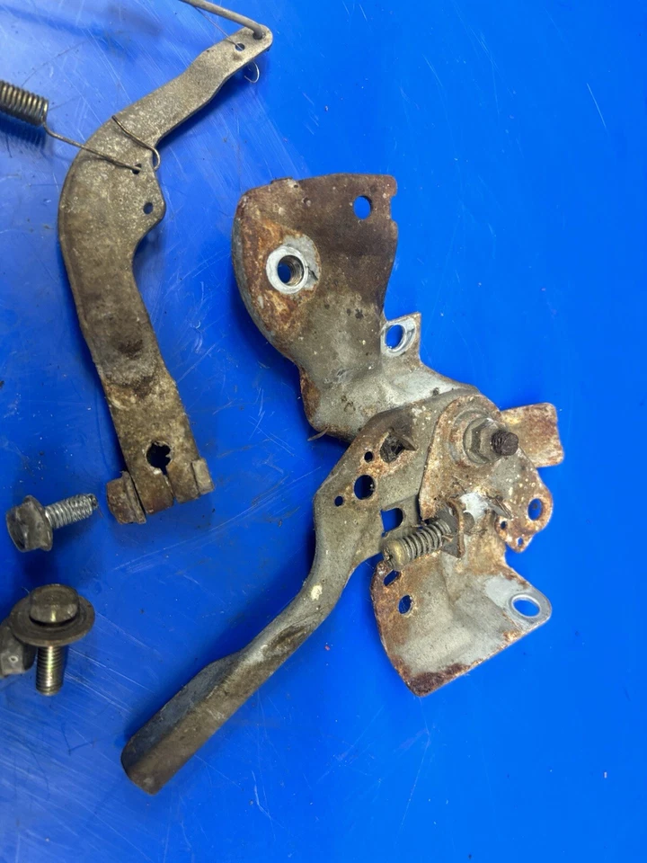 Honda HS621  SNOW BLOWER   Governor Control Arm 16551-ZE0-010 - Image 3 of 3