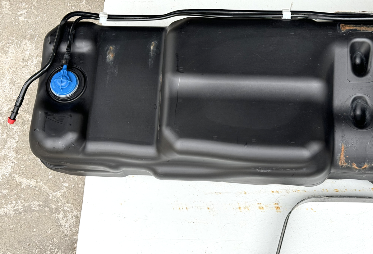 タンク ランページ 15ポンド MOTIV TANK RAMPAGE タンク・ランページ