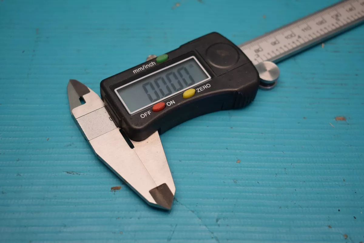 USED WHITWORTH DIGITAL CALIPER 6