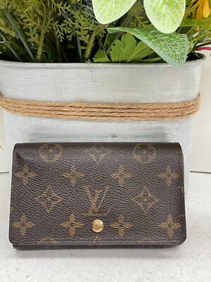 Louis Vuitton Bifold Wallet / Hard Coin Purse
