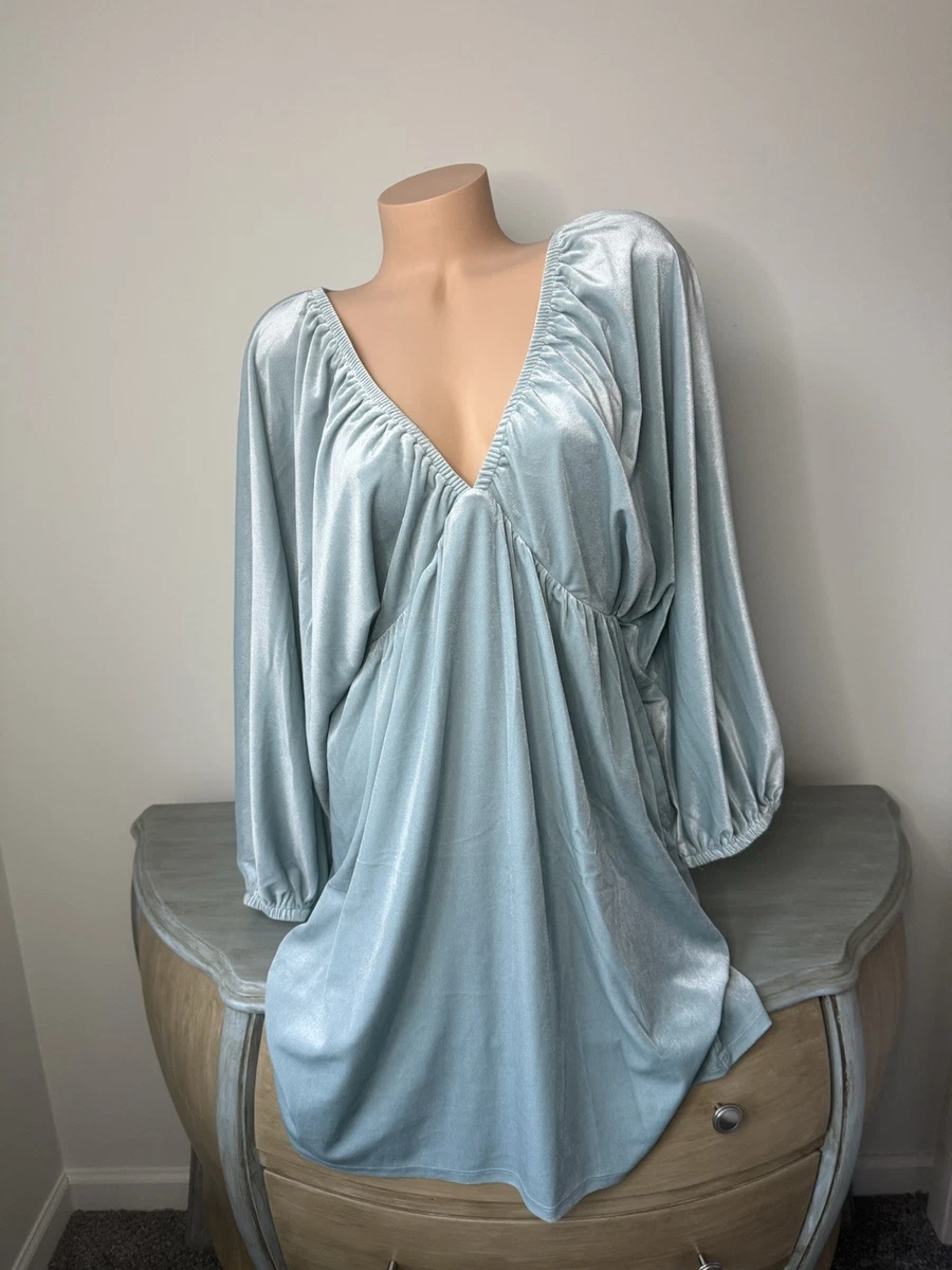 green emerald velvet dress Venus : A strapless mermaid wedding gown with a front cowl – Aesling main image 1