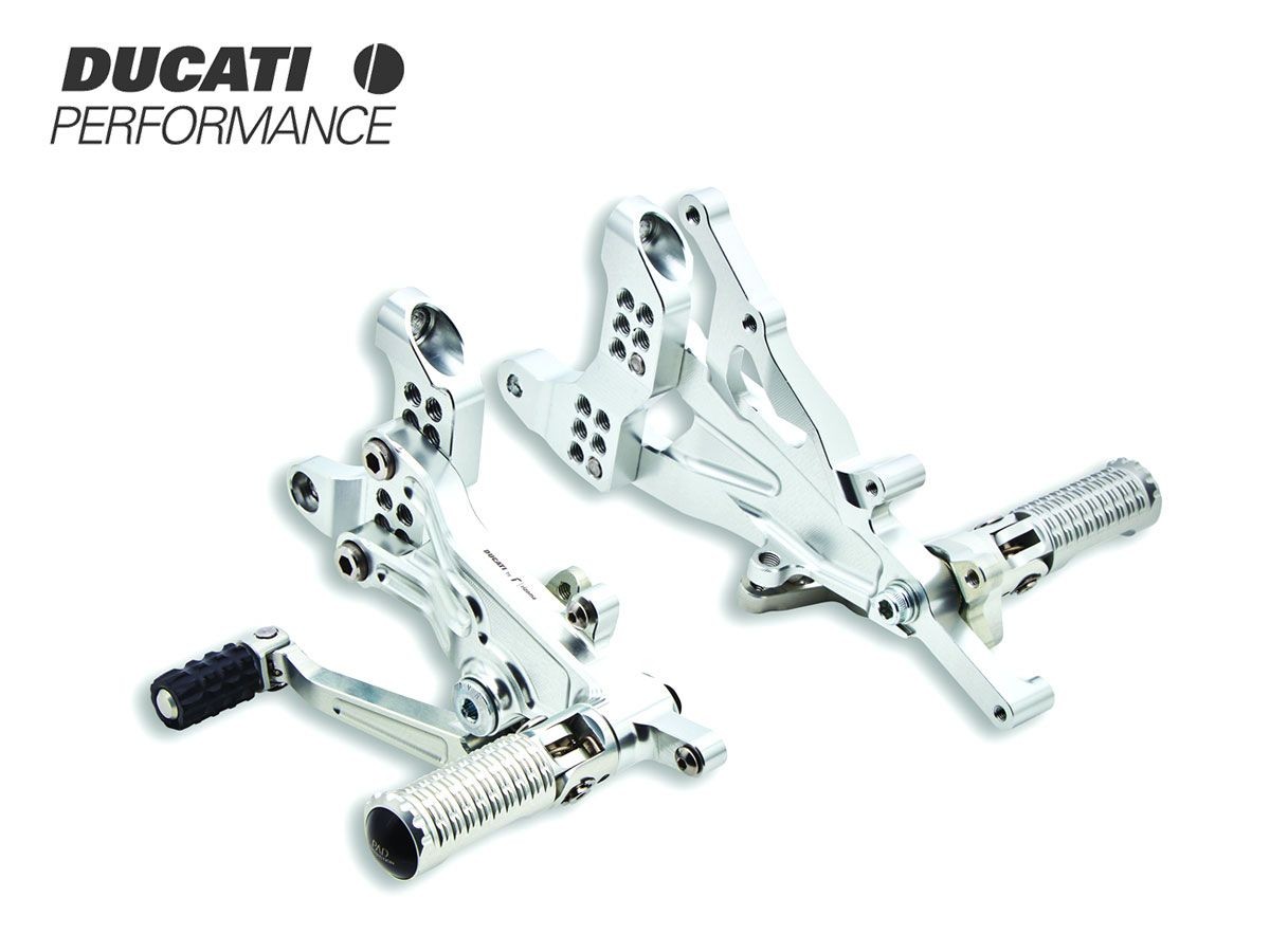 【igariqqq】DUCATI Performance RIZOMA 製 ADJUSTABLE REAR SETS RIDER RIZOMA FOR DUCATI PANIGALE V4 / S / R