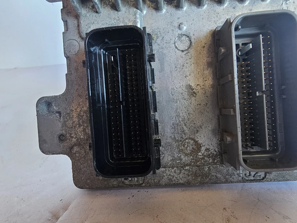 Engine Control Module (ECM) ACDelco GM Original Equipment 12612397. B6 Foto 4 de 4