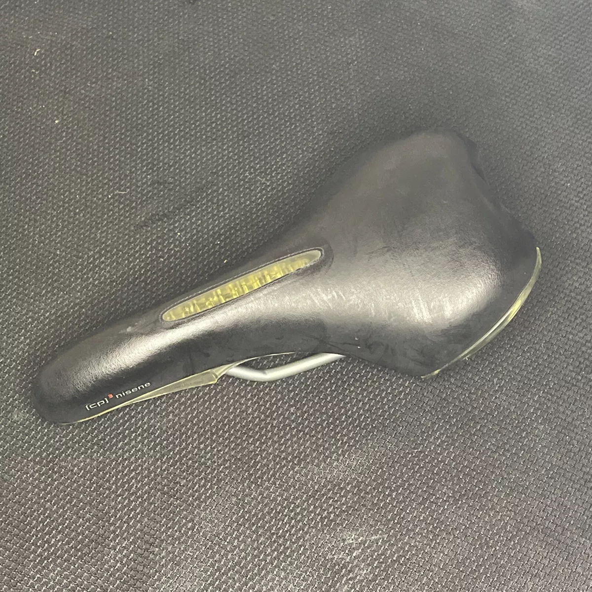 Fizik gel saddle sale