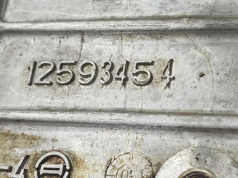 Оригинальный масляный поддон двигателя GM 3,5 л G6 Rendezvous Uplander Terraza 12593455 от оригинального производителя - Изображение 4 из 4