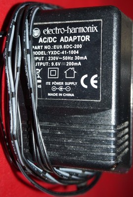 Electro Harmonix EU9.6 DC200 - 9V 200mA Power Supply - Netzteil für Effektgeräte
