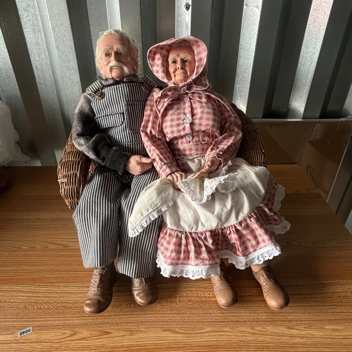 Porcelain Dolls & Doll Playsets Lifelike Feel with Vintage for