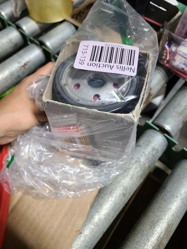 Bosch Oil Filter with FILTECH for Chevrolet GMC 2500 3500 Hummer H1 & more - Image 2 of 2