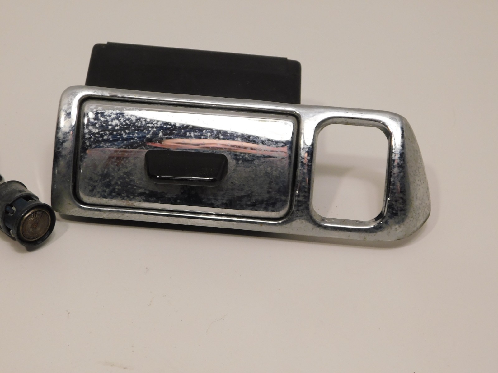 1987 ROLLS ROYCE SILVER SPUR REAR SEAT ASHTRAYS LIGHTER ASH TRAY CHROME FACTORY
