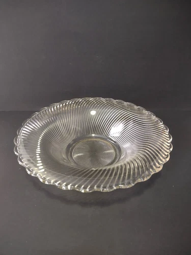 Vtg. Federal Depression Glass. Diana Spiral Crystal Serving Bowl. Pre-owned.