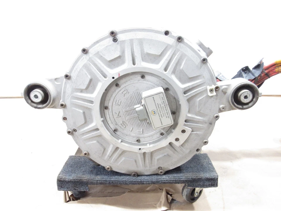 Задний двойной электрический тяговый двигатель 11-12 Fisker Karma 2012 150 кВт;@2 - Изображение 3 из 4