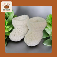 White Crochet Baby Booties,  newborn small - 8cm