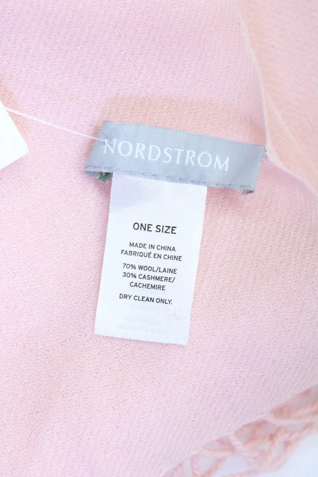 Nordstrom Mujer Lana Flecos Borde Detalle Bufanda Ancha Rosa Claro 70" x 28" Foto 3 de 3