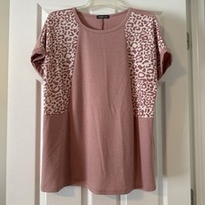 Ladies Short Sleeve Mauve & Cheetah Shirt Large Hemish