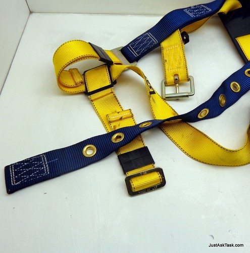 Talon 3101001 Self Retracting Lifeline 8 Ft Length 75-310 LBS W/ Harness - Picture 5 of 10