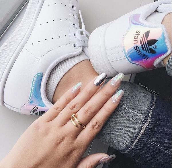 stan smith holographic