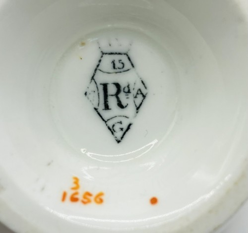 Bodley Aesthetic Movement Orange Branch Handle Duo, Cup & Saucer - circa 1871 - Picture 16 of 18