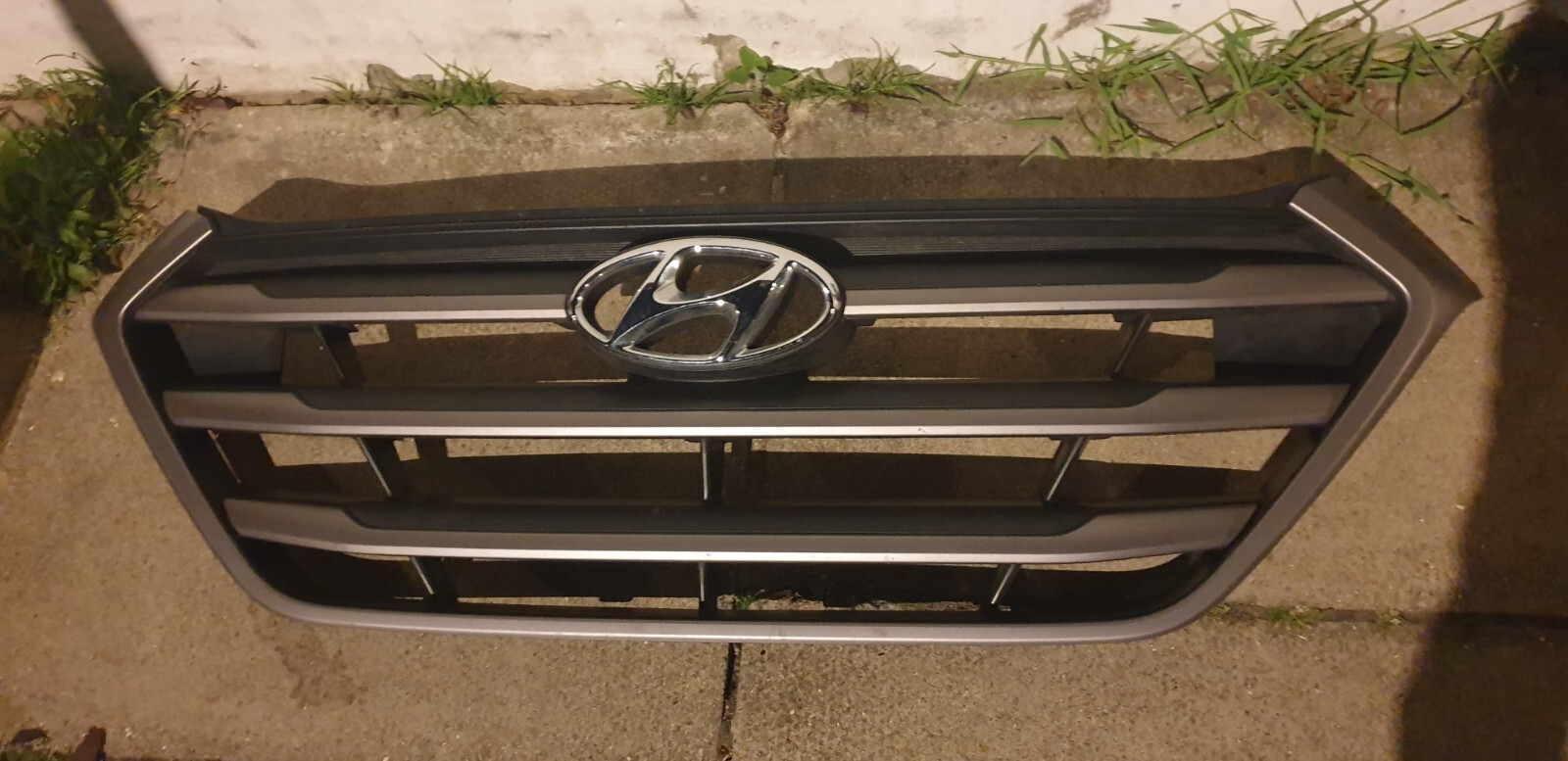 HYUNDAI TUCSON 2017 GENUINE FRONT BUMPER MAIN GRILLE P/N 86350D7100 eBay