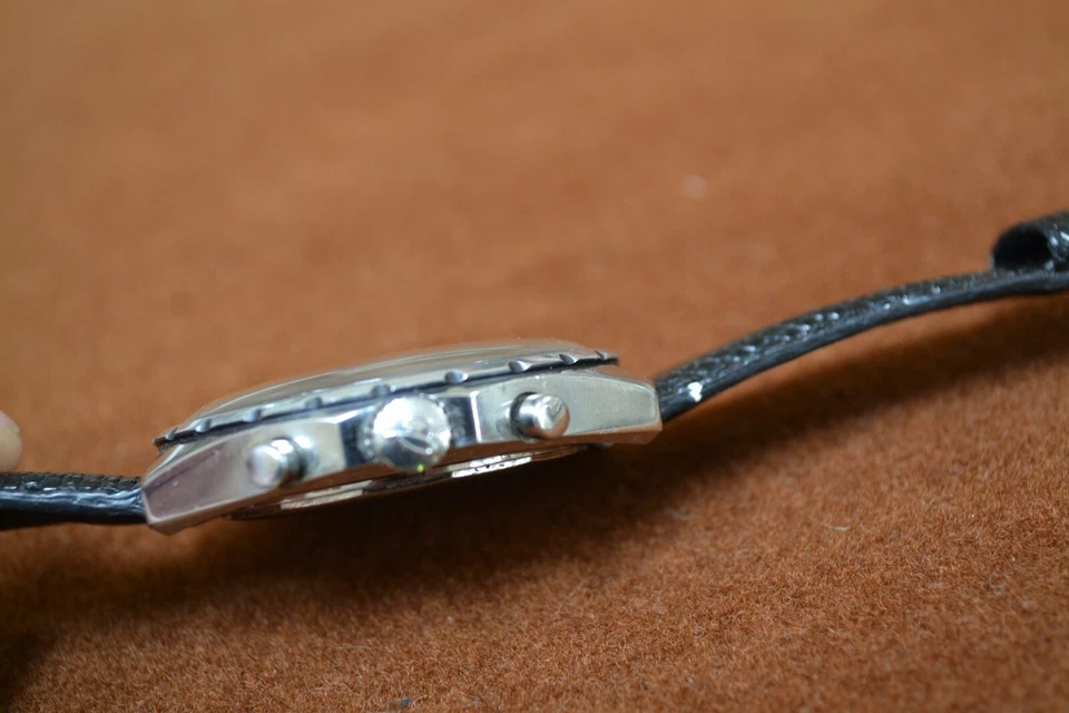 Rare Breitling Navitimer 816 0816 1967 / 1968 Chronograph watch triple register  - Image 3 of 4