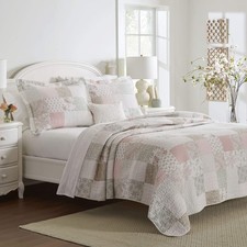 Queen Quilt Set, Soft Lightweight Bedding with Matching Shams, Reversible...