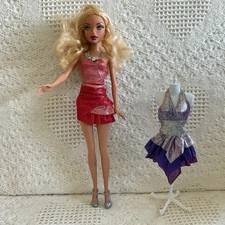 3 Pieces-Barbie Fashionistas Glam Fashion Pack 2009 & Shoes NO DOLL