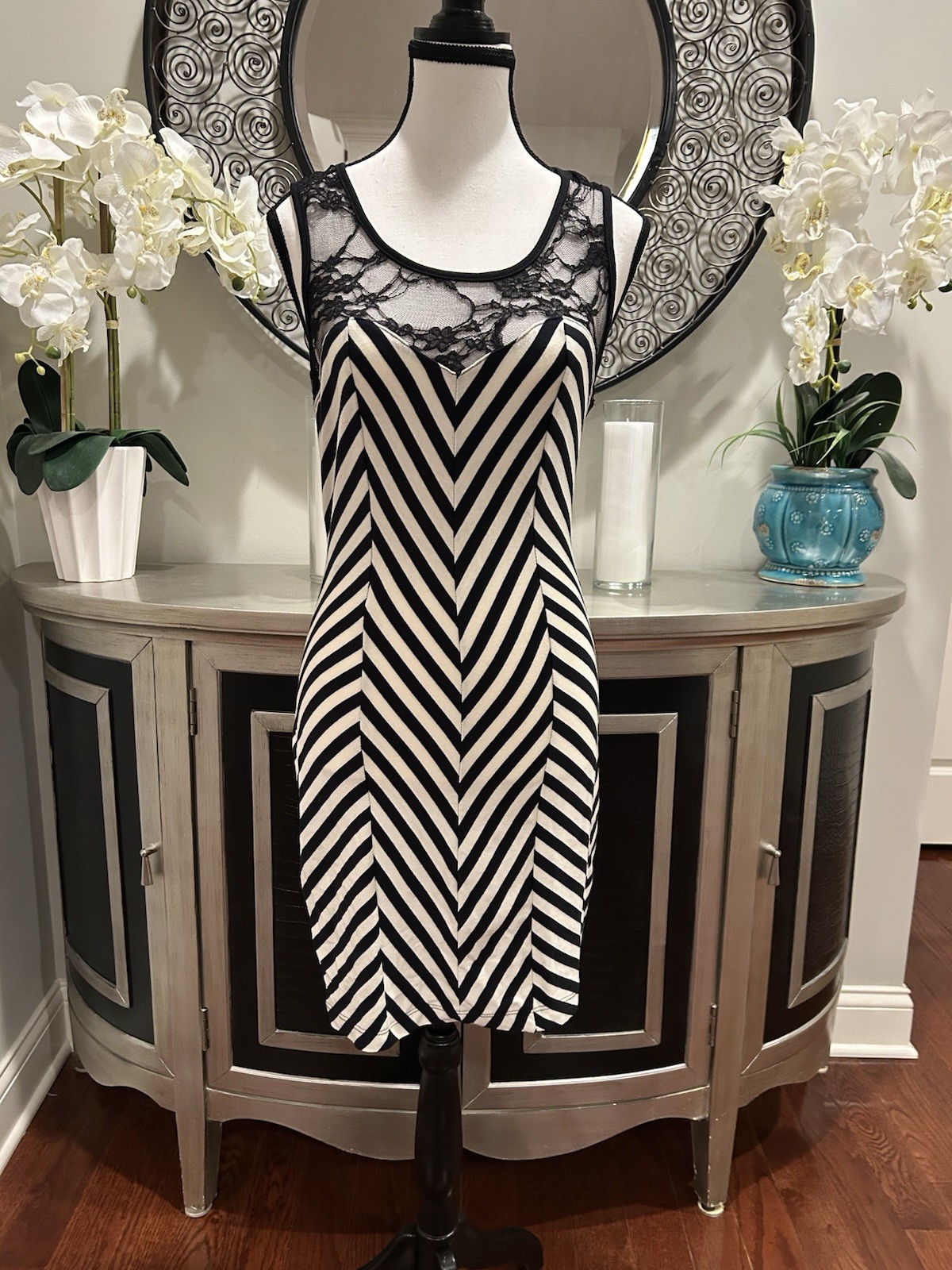 monteau Black White Striped Lace Bodycon Dress Sleeveless Knee Length Size M