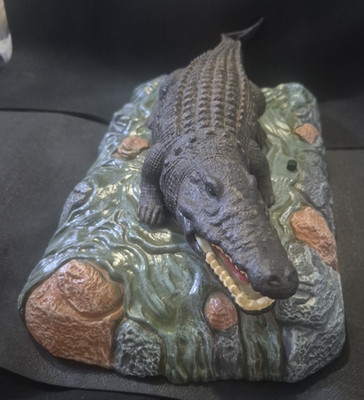 Vintage Motion Controlled Animated Singing Alligator Rare 