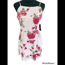 New with tags Lulus lined pink floral spaghetti strap dress, size S.