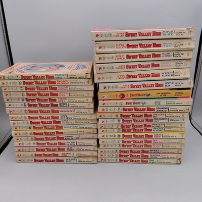 Lot Of 35 Vintage Sweet Valley High Books by Francine Pascal Special