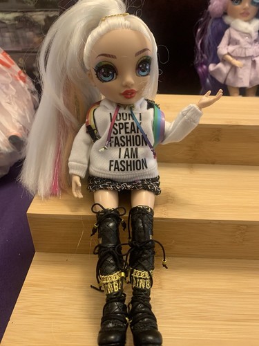 Rainbow Jr High RH Puppe Amaya - gebraucht, in einwandfreiem Zustand - Bild 1 von 3
