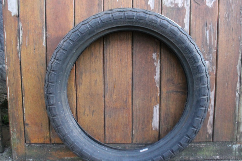 Dunlop K181 TT100 RIBBED Front 4.1 H18 (100/90 H18) NEVER FITTED