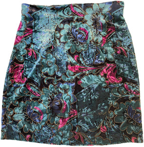 BLACK & BLUE FLORAL VELVET SKIRT - Size 11 - 29½ Wx20 L - RAMPAGE