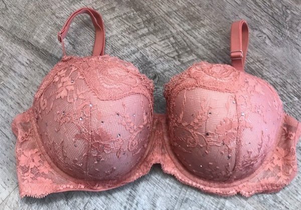 VICTORIA'S SECRET DREAM ANGELS LACE RHINESTONE EMBELLISHED LINED DEMI BRA 32DDD VICTORIA'S SECRET DREAM ANGELS LACE RHINESTONE EMBELLISHED LINED DEMI BRA 32DDD