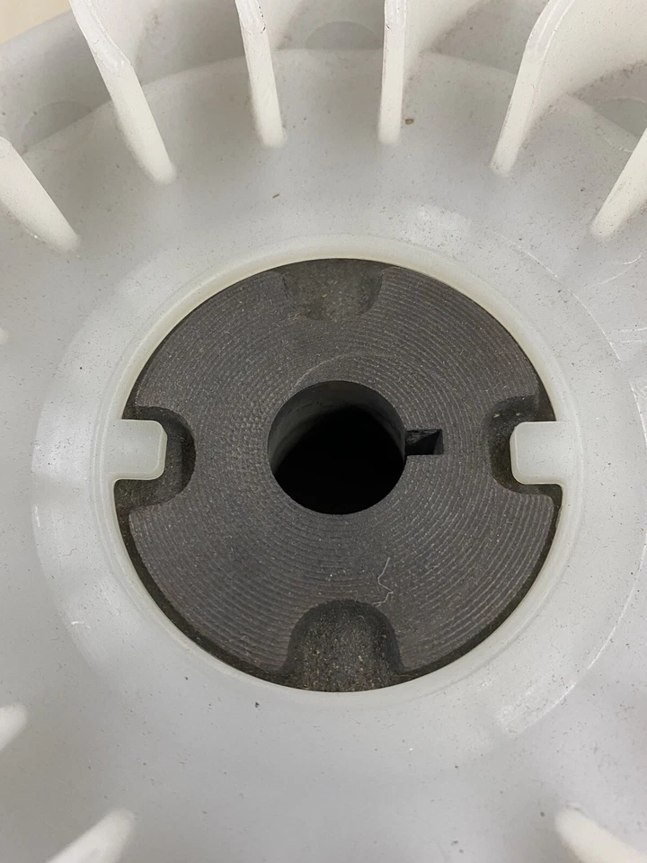 NEW OLD STOCK OEM GENUINE Tecumseh Flywheel 610847 - Image 4 of 4