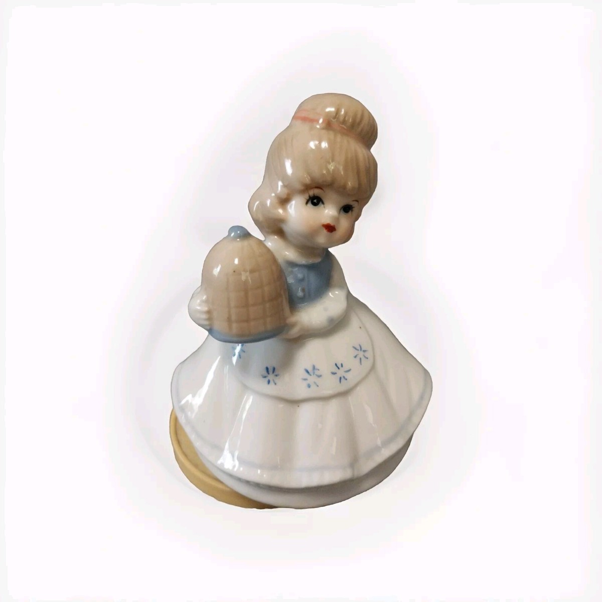 vintage CLASSIC MUSICAL box porcelain DOLL 5
