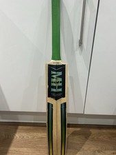 M&H C100 Pro Junior Cricket Bat