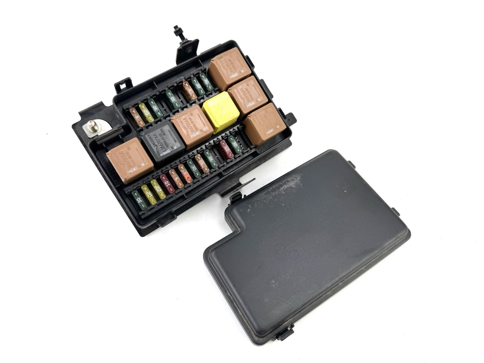Aston Martin DB9 Rear Relay box