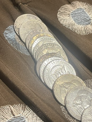 #ad Silver 15 Coins 1964 Silver Half Dollars Mostly 💎💎5.4 Troy ASW 💎💎 Below Melt $460.00