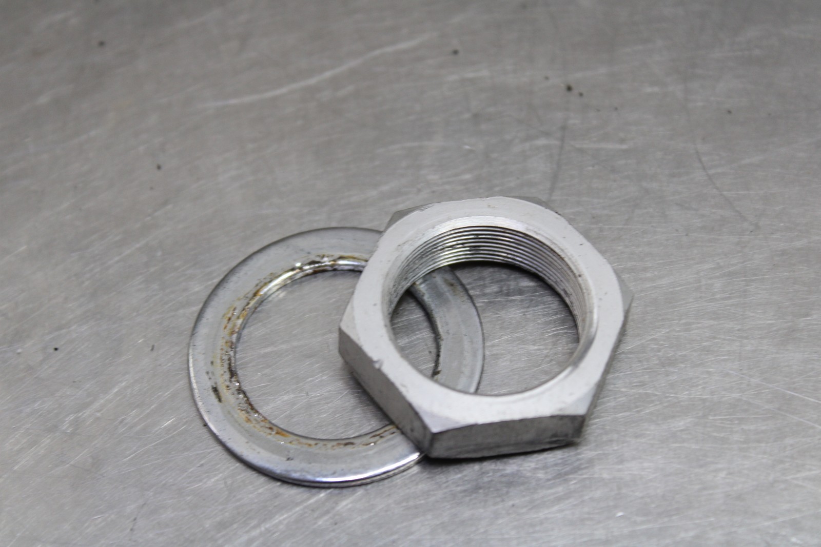 05 YAMAHA YZF R6 Triple Tree Steering Nut