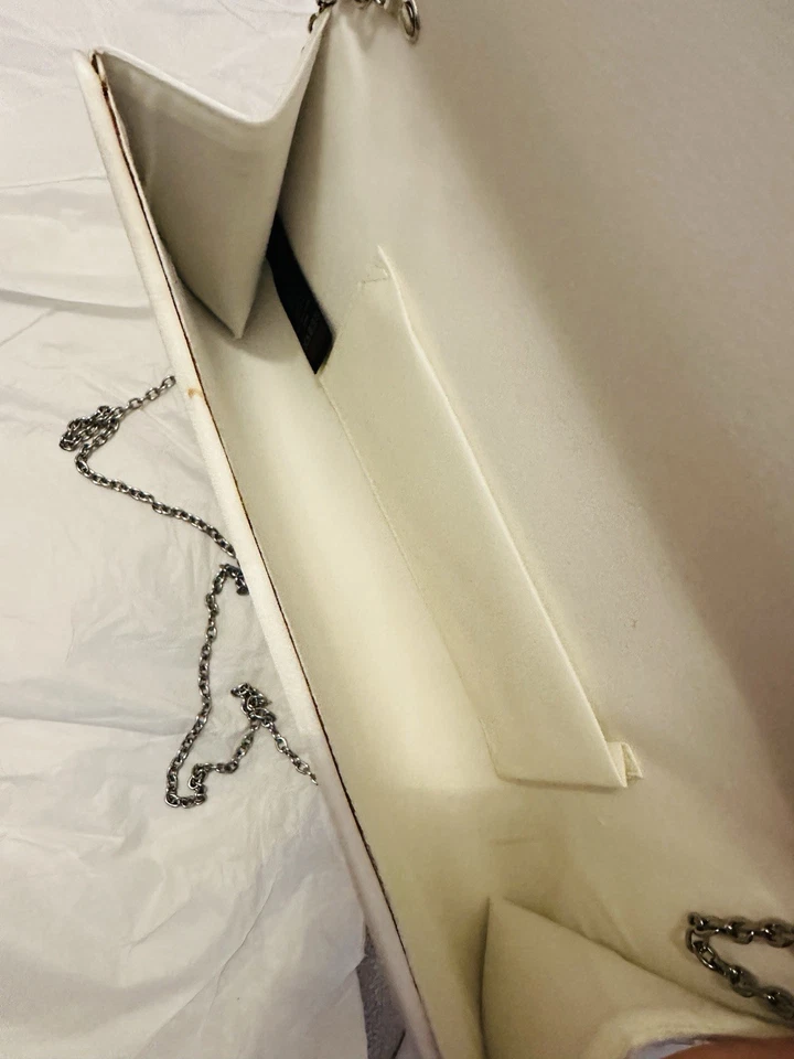 Next - Women’s white silk/ satin clutch bag - Image 3 of 3