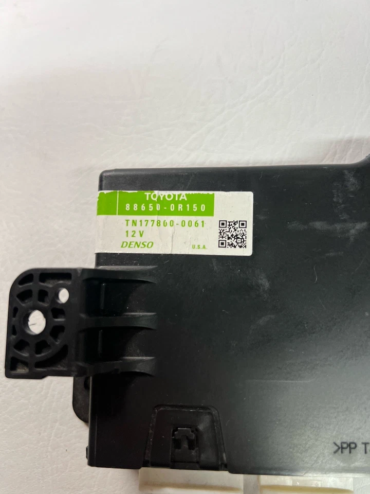 Módulo amplificador de temperatura del aire Toyota RAV4 2012 88650-0R150 OEM Foto 2 de 4